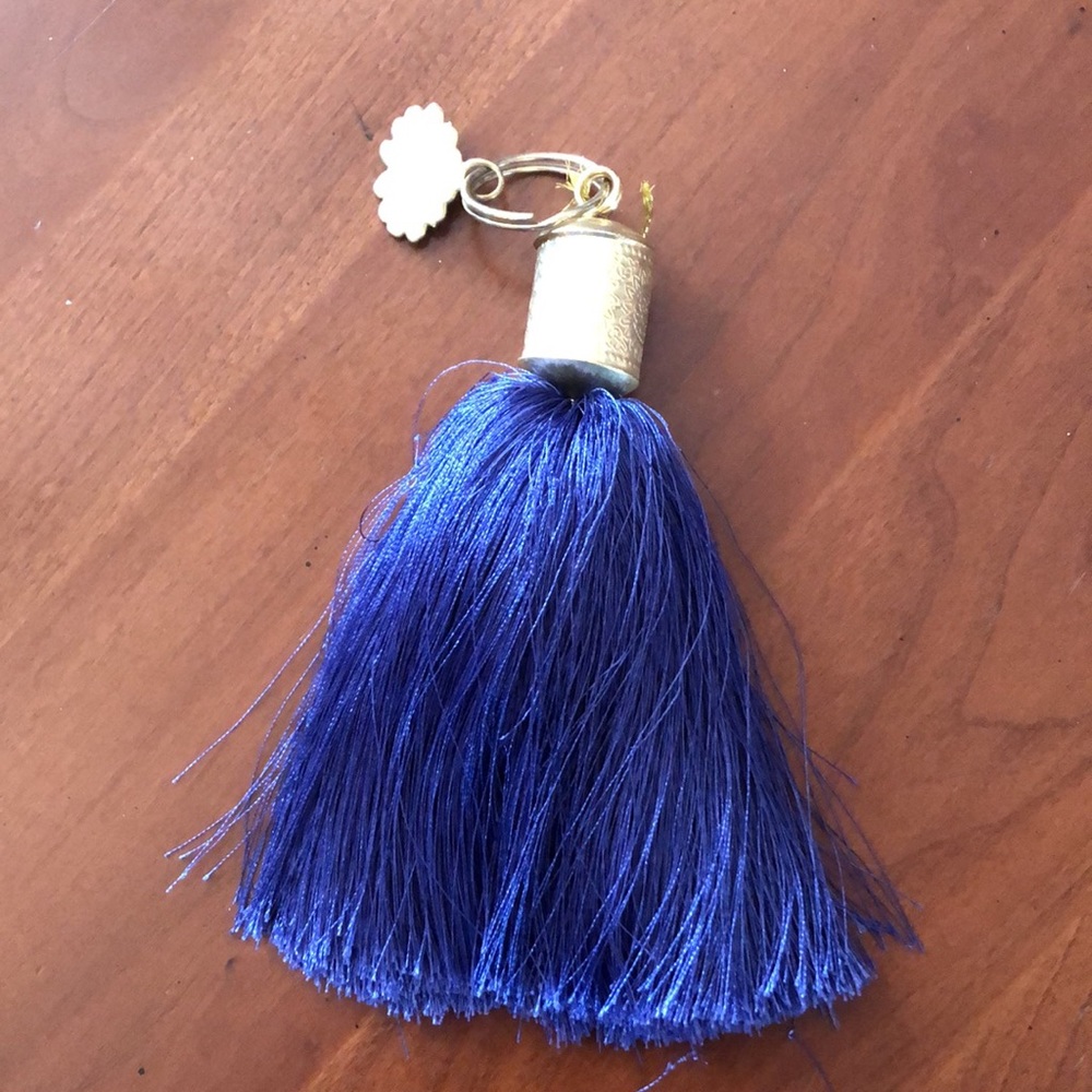 Fun tassel